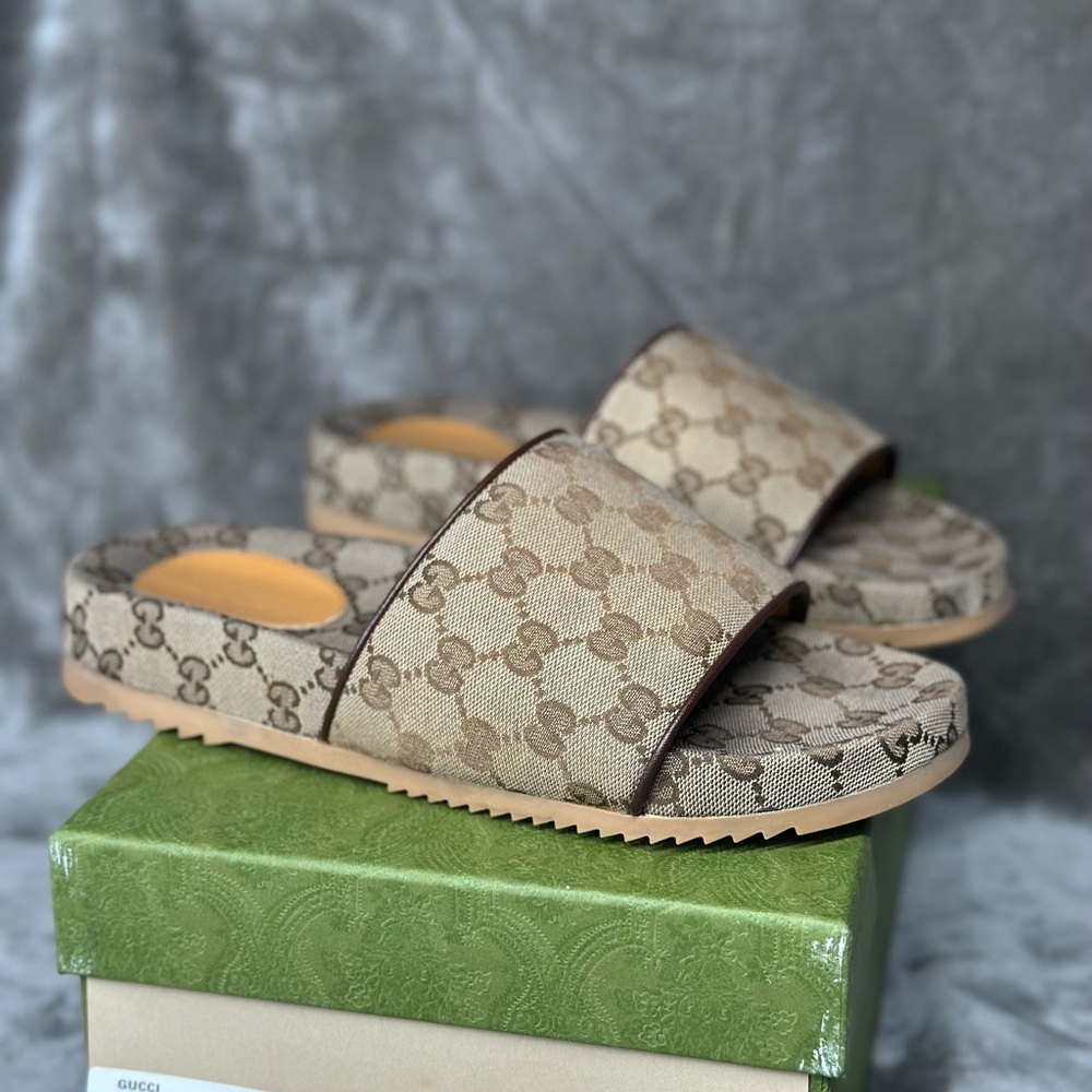 Gucci GG sandal - Picture 2 of 10